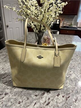 Coach Pale Yellow Signature Print Tote